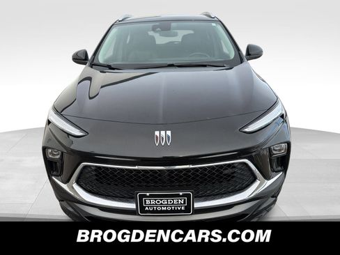 Used 2024 Buick Encore GX Sport Touring image 8