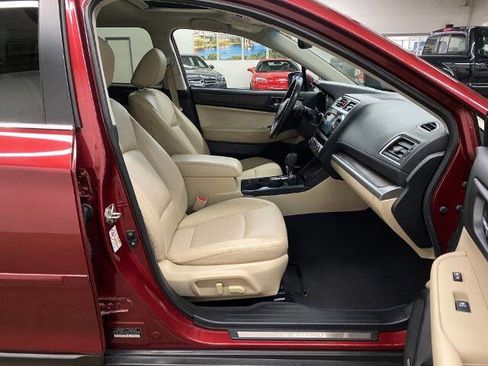 Used 2015 Subaru Outback 3.6R Limited image 19