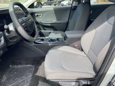 New 2026 Kia K4 LXS image 13