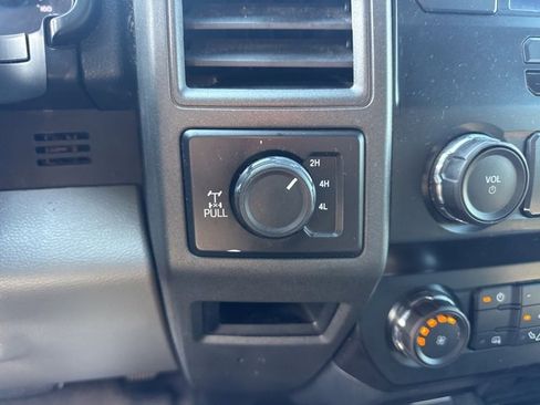 Used 2019 Ford F250 XL w/ Power Equipment Group image 19