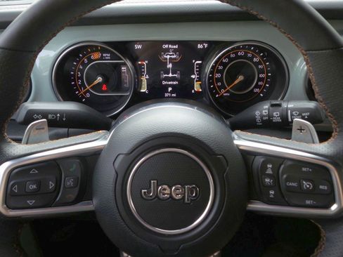 Used 2023 Jeep Wrangler Unlimited Rubicon 392 AWD/4WD image 36