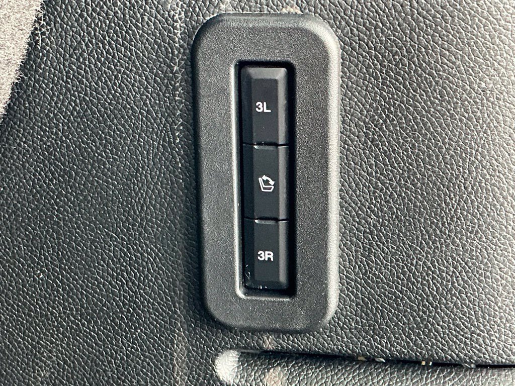 Used 2017 Lincoln Navigator Select AWD/4WD image 21