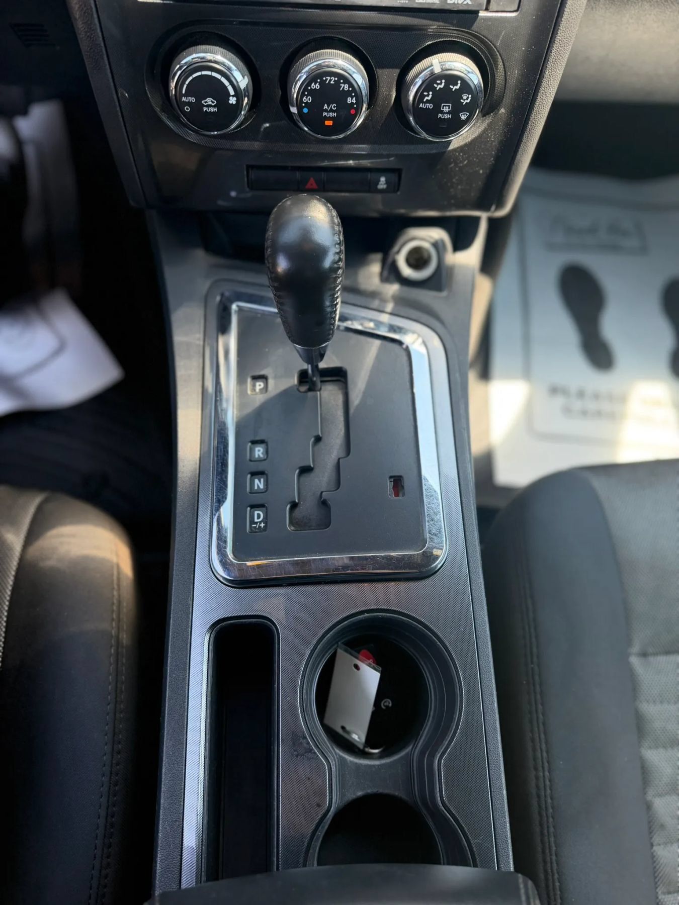 Used 2014 Dodge Challenger SXT RWD image 16