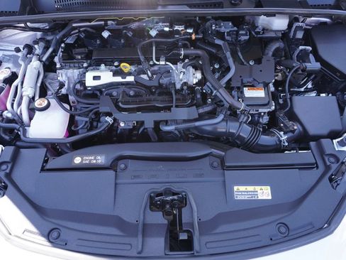 Used 2023 Toyota Prius Prime FWD image 23