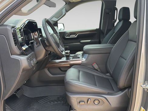 New 2026 Chevrolet Silverado 1500 LT Trail Boss w/ Convenience Package II AWD/4WD image 10