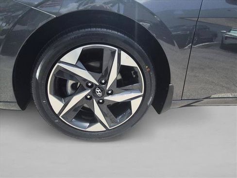 Used 2023 Hyundai Elantra Limited FWD image 24