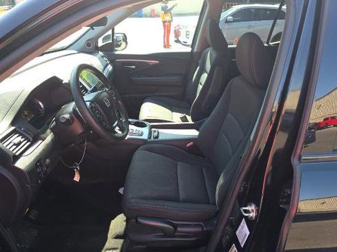 Used 2020 Honda Ridgeline Sport image 6
