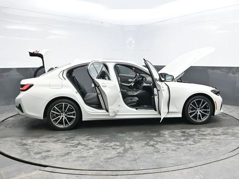 Used 2020 BMW 330i xDrive Sedan w/ Convenience Package image 39