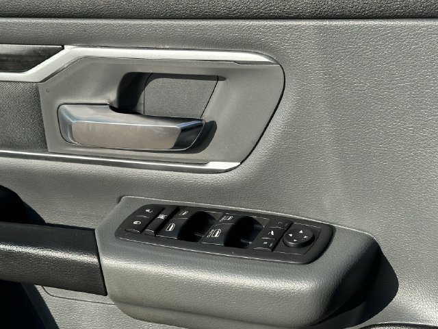 Used 2021 RAM 1500 Big Horn AWD/4WD image 25