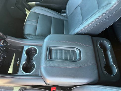 Used 2023 Chevrolet Suburban RST w/ Sport Performance Package AWD/4WD image 14