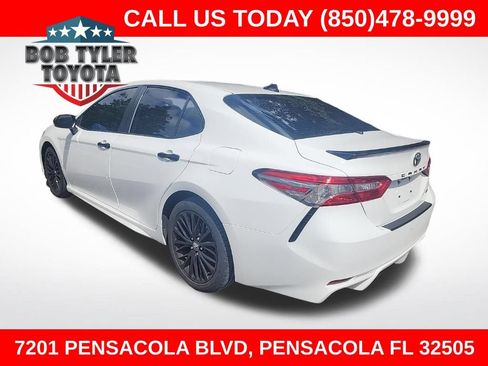 Used 2019 Toyota Camry SE FWD image 1