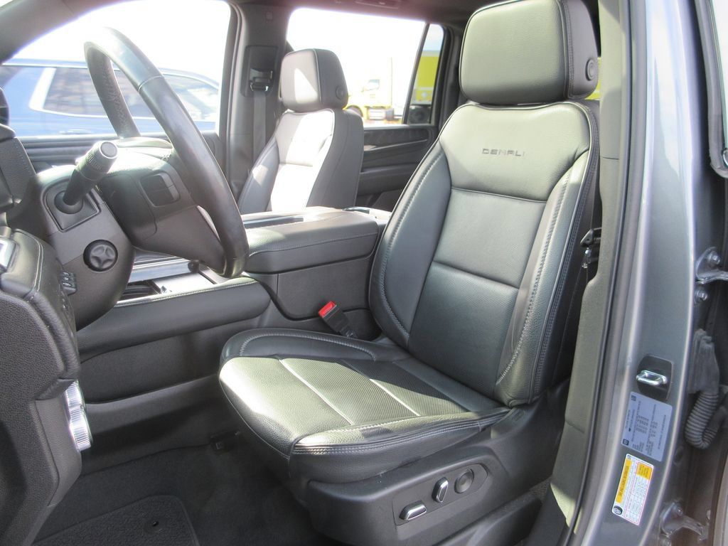 Certified 2022 GMC Yukon XL Denali AWD/4WD image 23