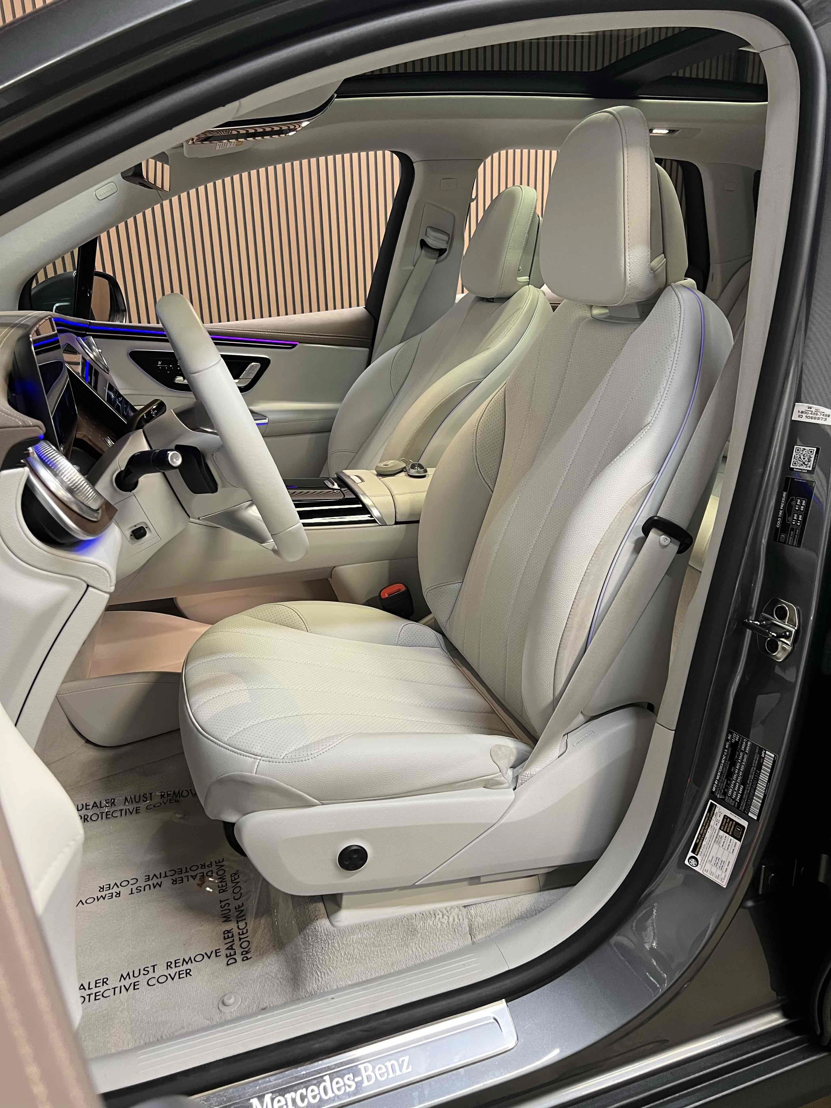 Used 2023 Mercedes-Benz EQE 350+ SUV w/ Exclusive Trim Package image 43
