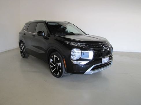Used 2022 Mitsubishi Outlander SEL AWD/4WD image 3