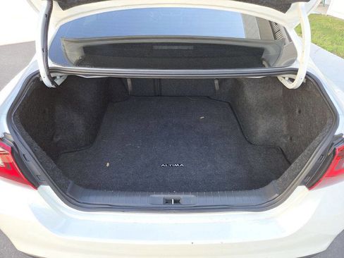 Used 2018 Nissan Altima 2.5 SR image 12