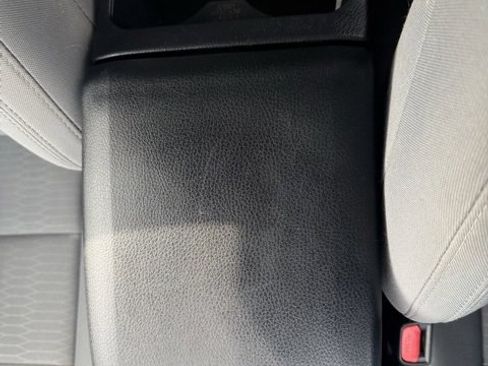 Used 2017 Toyota Tacoma SR5 image 29