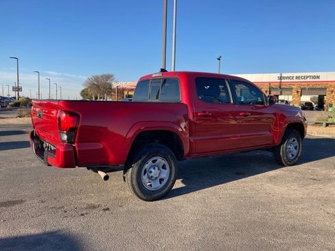 Used 2022 Toyota Tacoma SR w/ SR Convenience Package image 4