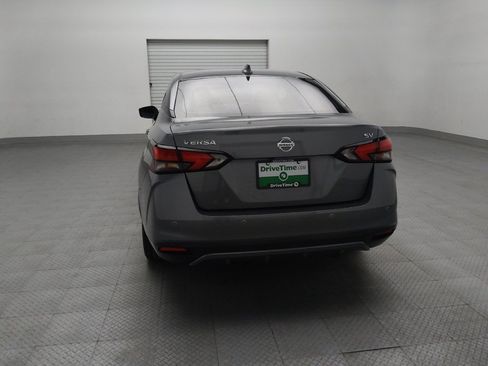 Used 2021 Nissan Versa SV image 6