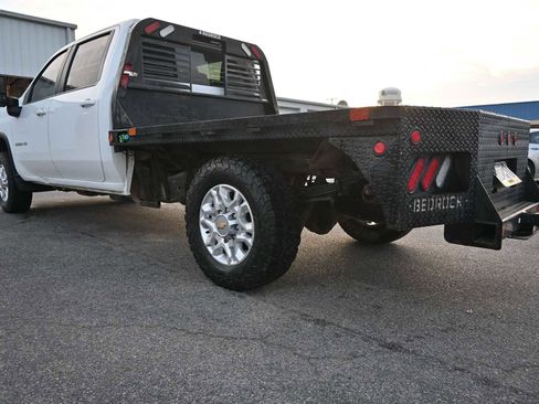 Used 2022 Chevrolet Silverado 2500 LT w/ Convenience Package image 24