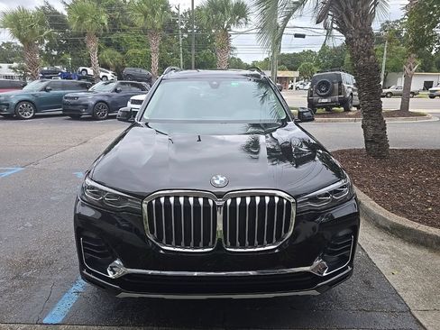 Used 2022 BMW X7 xDrive40i w/ Luxury Seating Package AWD/4WD image 4