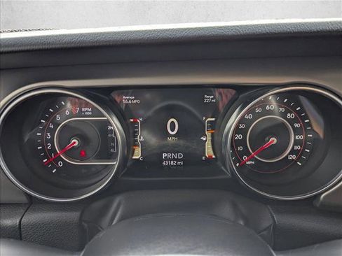 Used 2022 Jeep Gladiator Rubicon w/ Cold Weather Group image 12