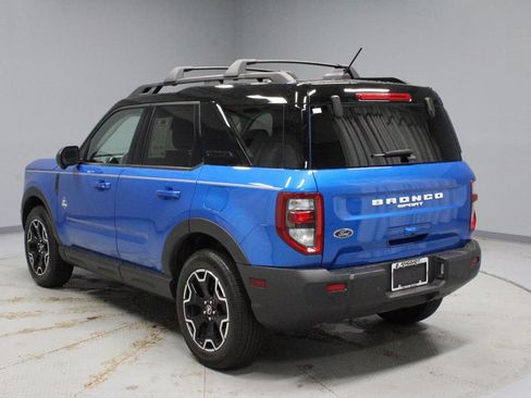 Certified 2025 Ford Bronco Sport Outer Banks w/ Outer Banks Tech Package+ AWD/4WD image 10