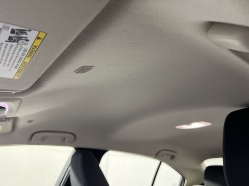 Used 2024 Toyota Corolla LE image 24