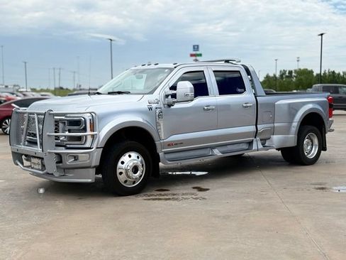 Used 2023 Ford F450 Limited w/ FX4 Off-Road Package AWD/4WD image 3