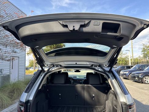 Certified 2025 Land Rover Discovery Sport S image 12