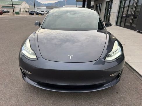 Used 2019 Tesla Model 3 Standard Range Plus RWD image 2