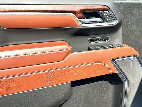 Used 2026 GMC Sierra 1500 Denali Ultimate image 16