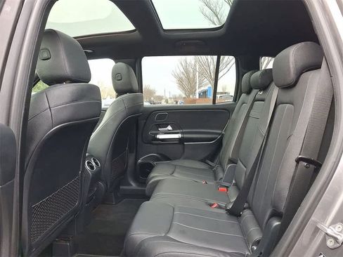 Used 2021 Mercedes-Benz GLB 250 4MATIC image 20