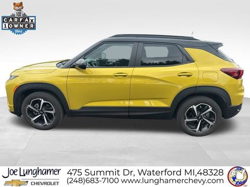 Used 2023 Chevrolet TrailBlazer RS w/ Sun and Liftgate Package FWD image 7