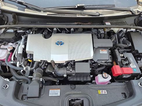 Used 2022 Toyota Prius Prime XLE FWD image 13
