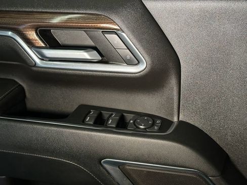 Used 2024 Chevrolet Silverado 2500 LT AWD/4WD image 13