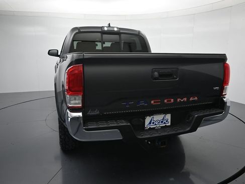Used 2017 Toyota Tacoma SR5 w/ Tow Package RWD image 22