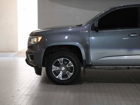 Used 2019 Chevrolet Colorado Z71 image 4