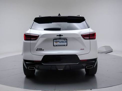 Used 2023 Chevrolet Blazer RS w/ Enhanced Convenience Package FWD image 6