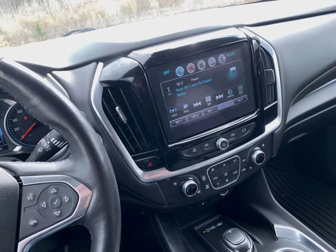 Used 2019 Chevrolet Traverse Premier w/ Redline Edition image 18