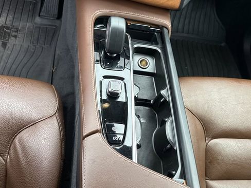 Certified 2023 Volvo XC90 B5 Plus w/ Protection Package image 21