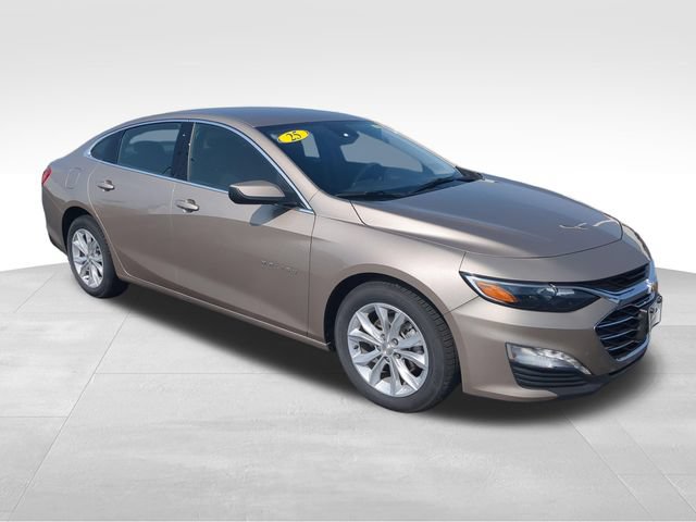 Used 2025 Chevrolet Malibu LT FWD image 9