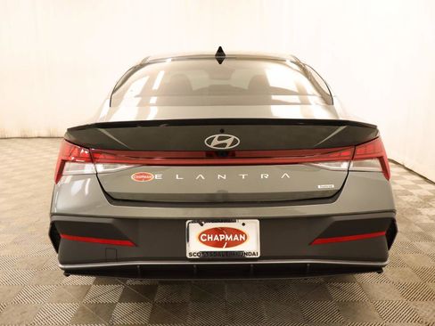 New 2026 Hyundai Elantra SEL Sport image 5