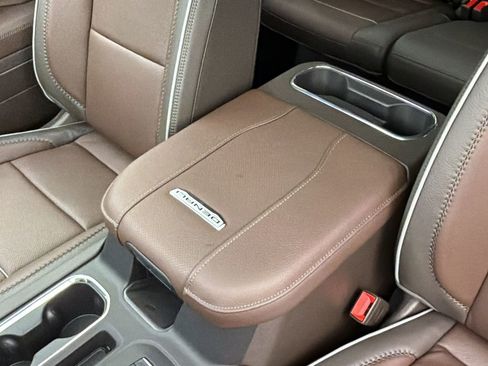 Used 2025 GMC Sierra 3500 Denali w/ Denali Reserve Package image 26