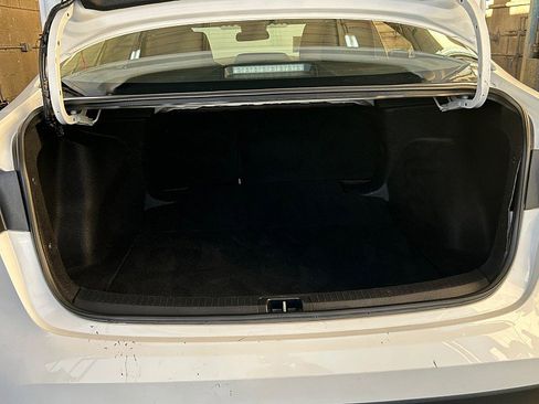 Used 2024 Toyota Corolla LE image 33