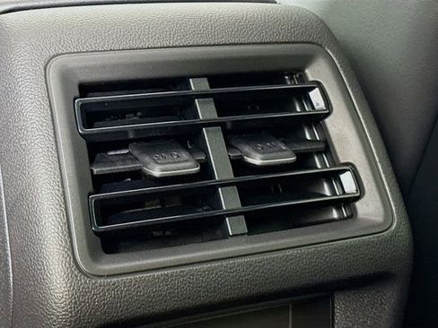 New 2026 Volkswagen Tiguan SE R-Line image 26