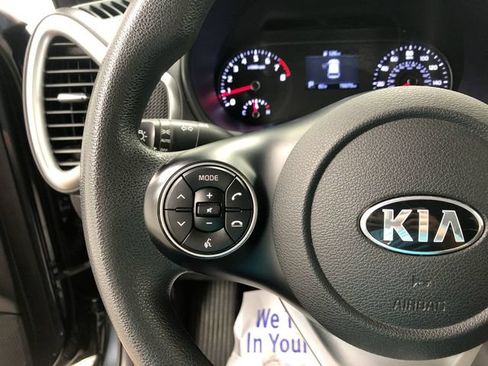 Used 2020 Kia Soul LX FWD image 26