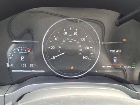 Used 2019 Honda HR-V Touring image 30