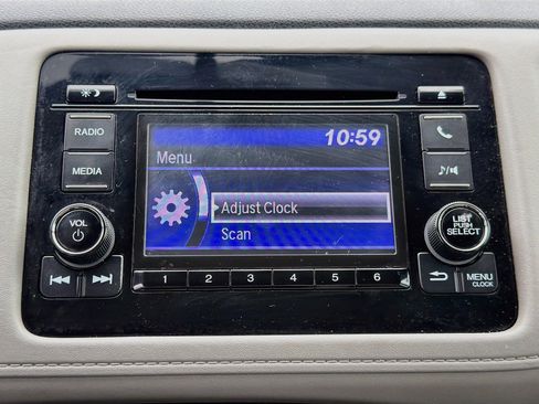Used 2021 Honda HR-V LX image 28