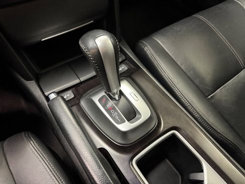 Used 2013 Honda Crosstour EX-L image 27