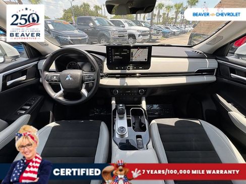 Used 2025 Mitsubishi Outlander SE FWD image 22